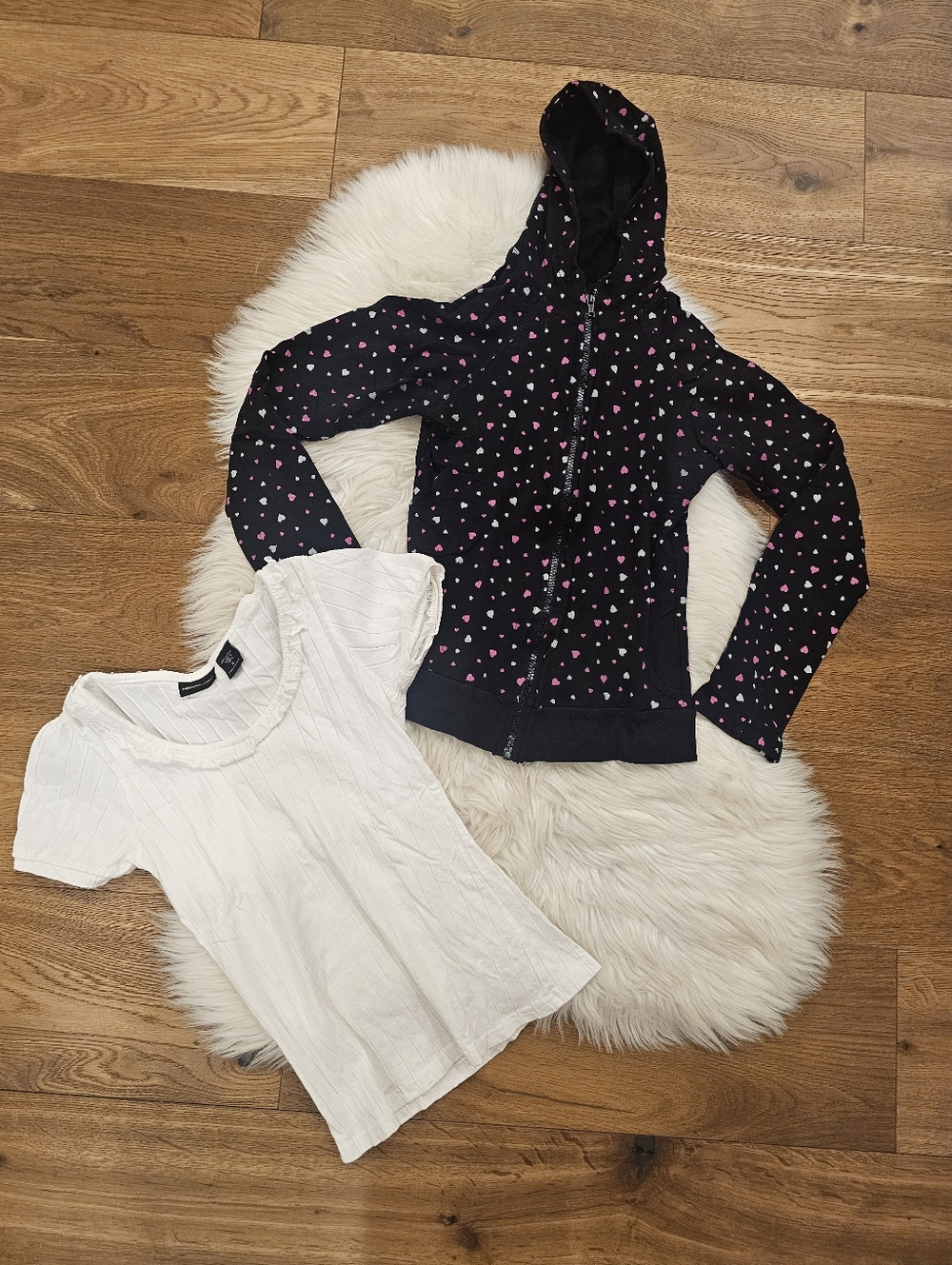 Vintage Black Hooded Zip-Up Jacket with Pink Heart Print & White Top Set